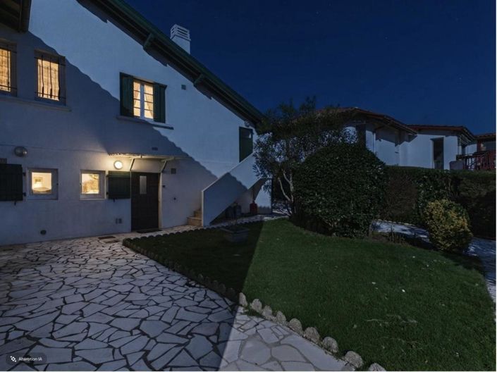 Image No.29-4 Bed House for sale