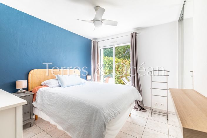 Image No.5-4 Bed House for sale