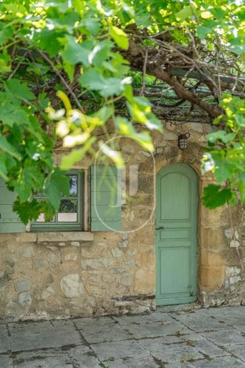 Image No.12-6 Bed House for sale