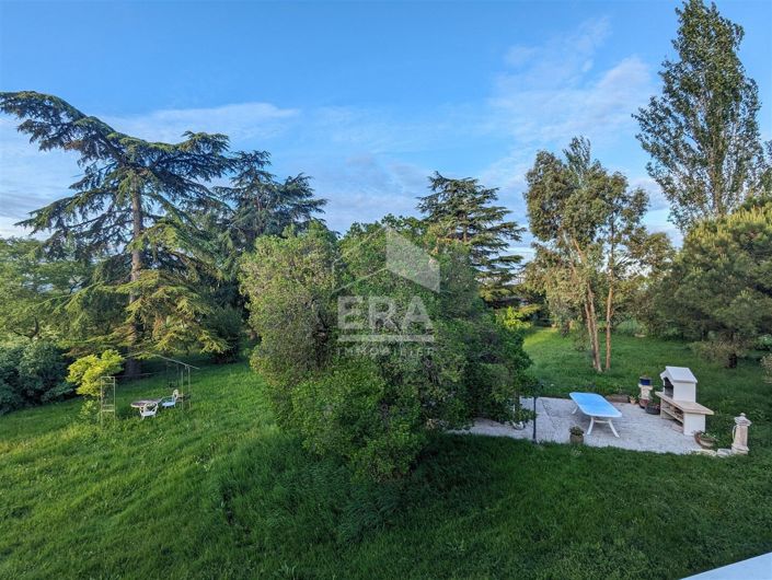Image No.3-9 Bed House for sale