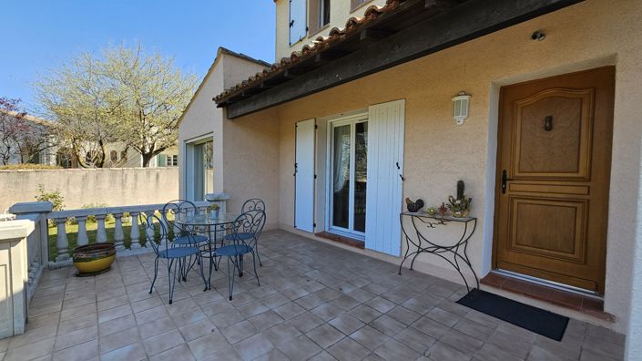 Image No.20-4 Bed House for sale