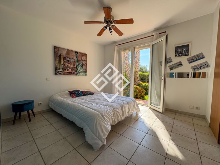Image No.21-4 Bed House for sale