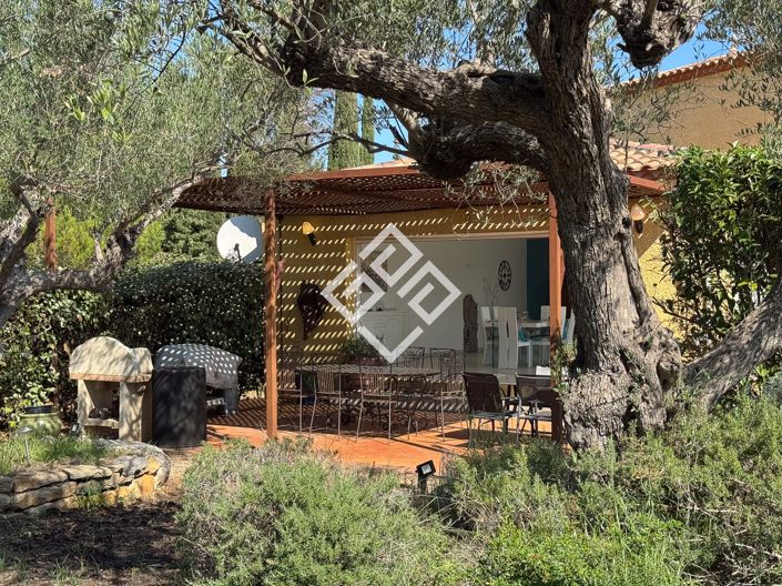 Image No.31-4 Bed House for sale
