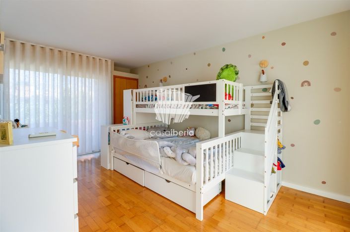 Image No.18-2 Bed House for sale