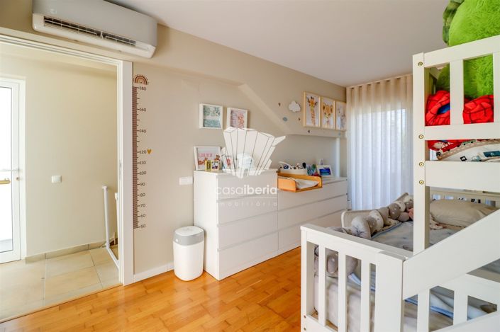 Image No.20-2 Bed House for sale