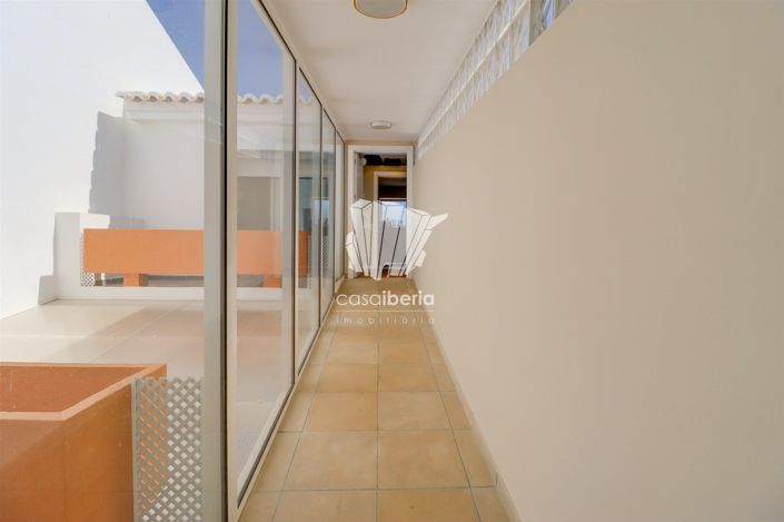 Image No.23-2 Bed House for sale