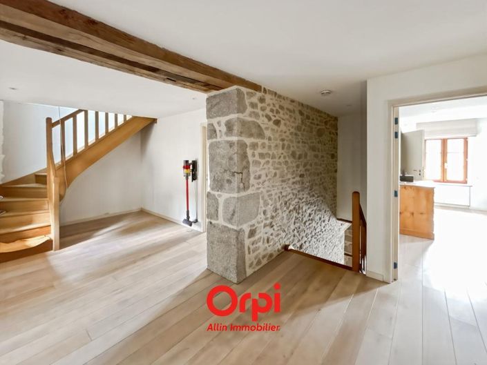 Image No.12-2 Bed House for sale