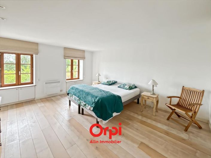 Image No.13-2 Bed House for sale
