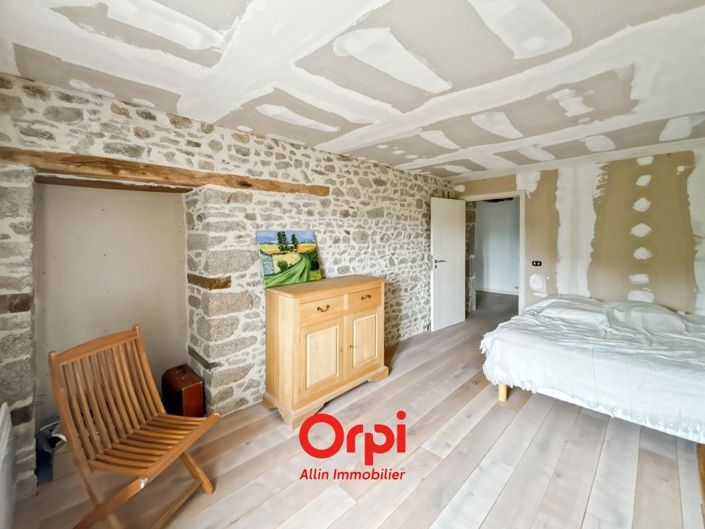 Image No.18-2 Bed House for sale