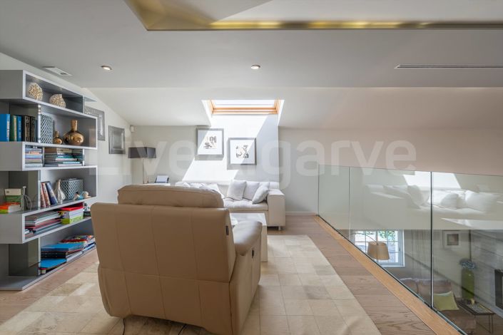 Image No.20-3 Bed House for sale