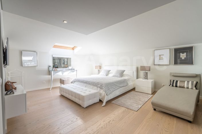 Image No.22-3 Bed House for sale