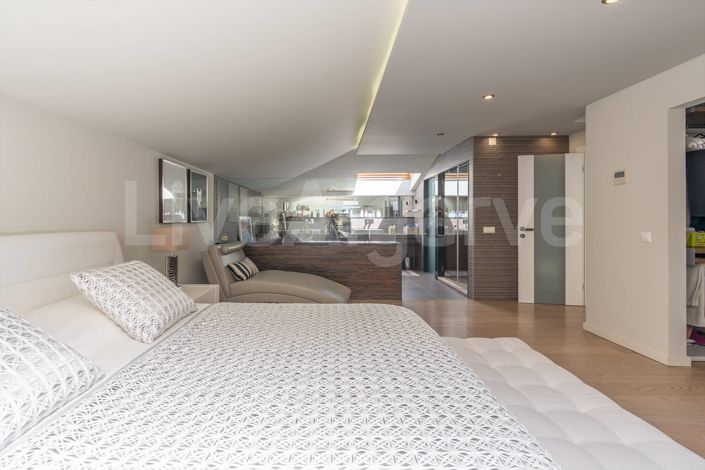 Image No.25-3 Bed House for sale