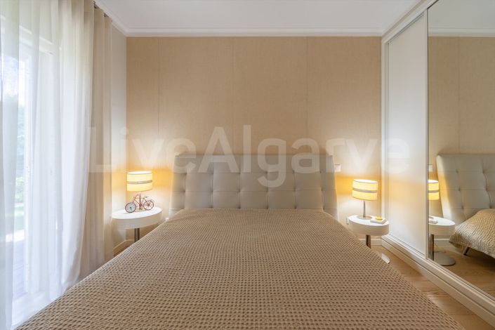 Image No.43-3 Bed House for sale