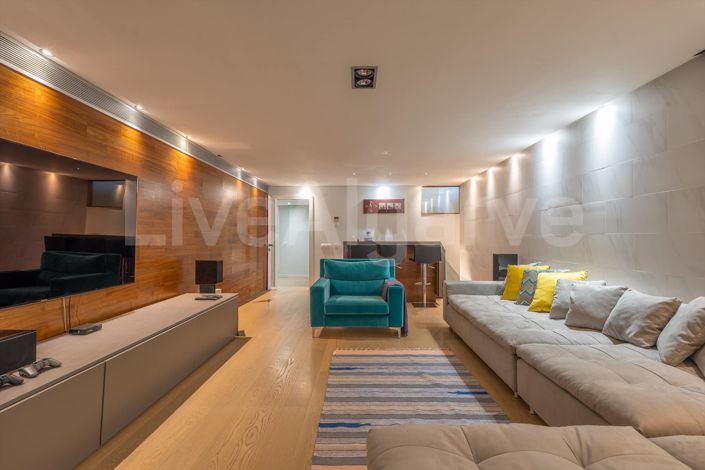 Image No.55-3 Bed House for sale