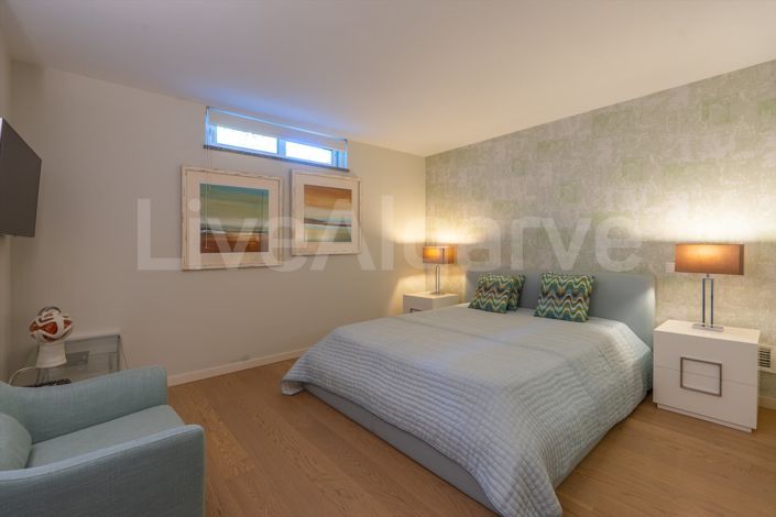Image No.60-3 Bed House for sale
