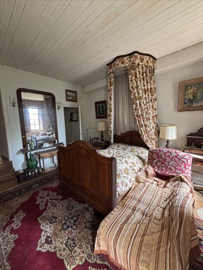 Image No.9-3 Bed House for sale