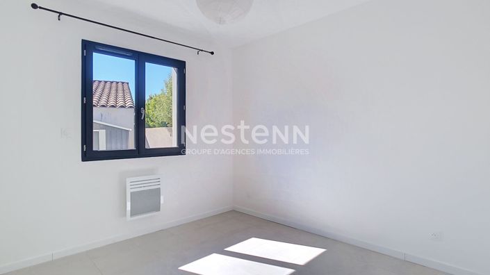 Image No.11-3 Bed House for sale
