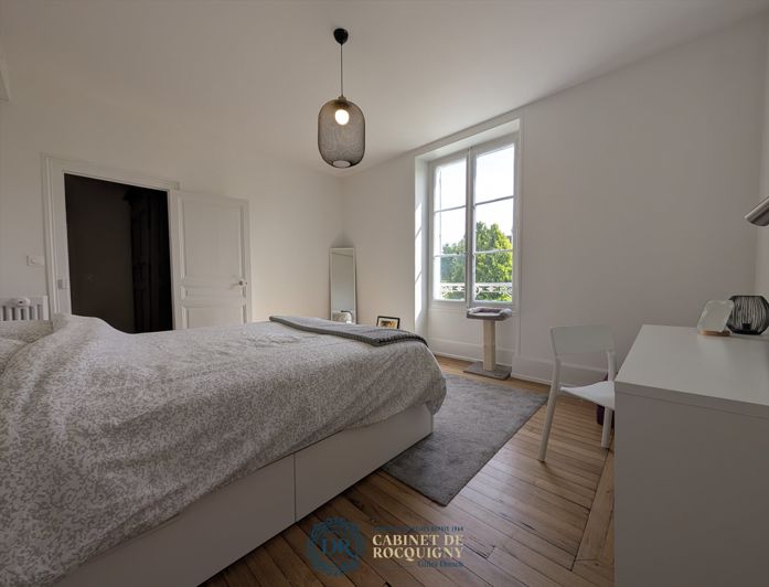Image No.12-5 Bed House for sale