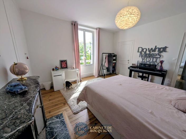 Image No.14-5 Bed House for sale