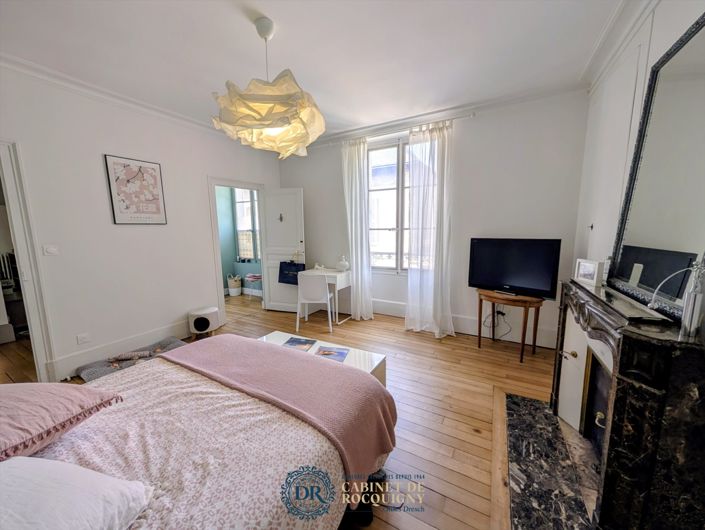 Image No.18-5 Bed House for sale