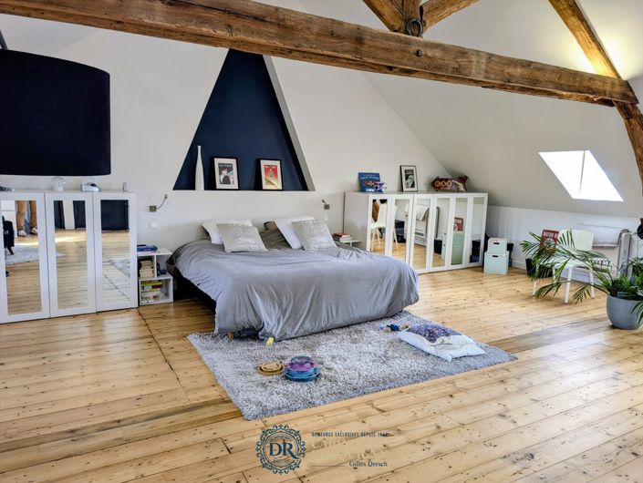Image No.24-5 Bed House for sale