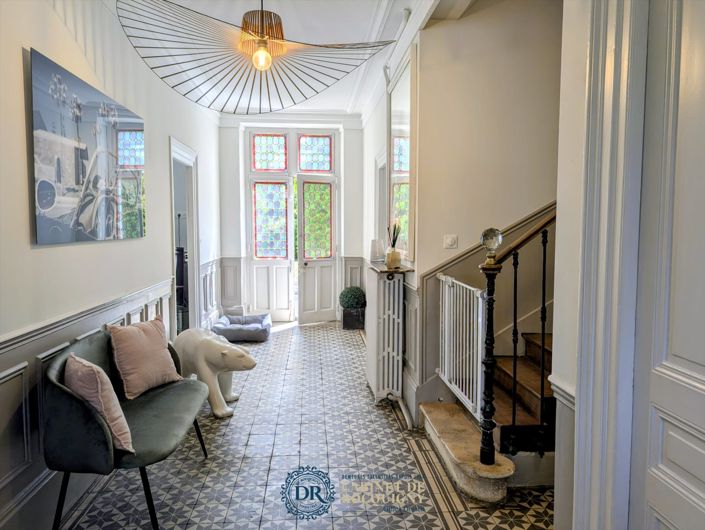 Image No.5-5 Bed House for sale