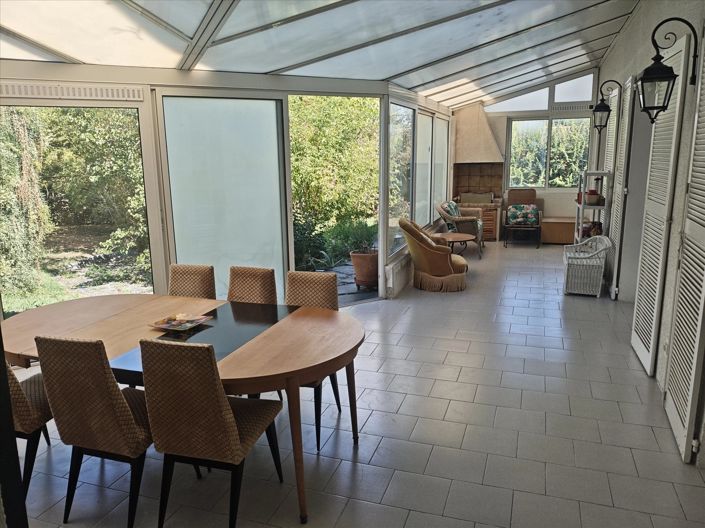 Image No.8-4 Bed House for sale