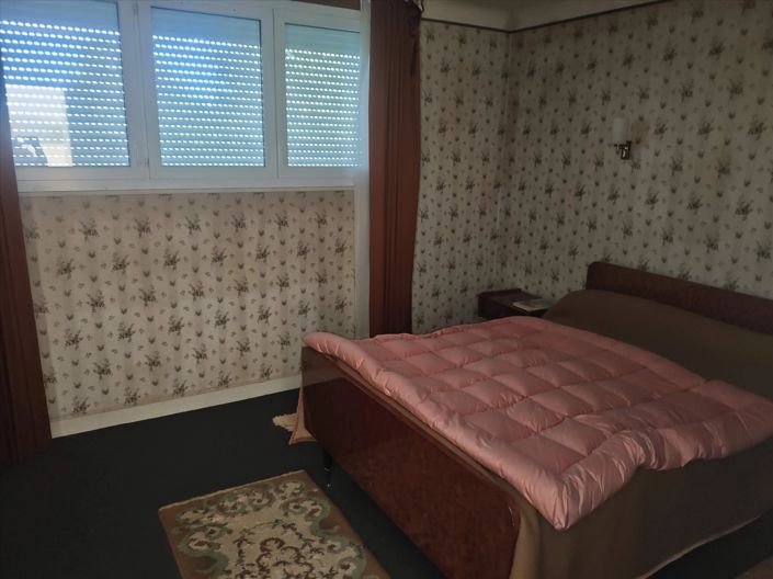 Image No.9-4 Bed House for sale