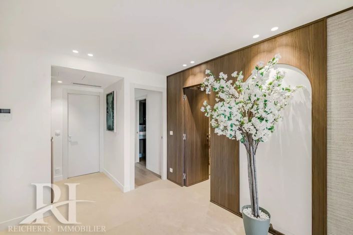 Image No.10-3 Bed Apartment for sale