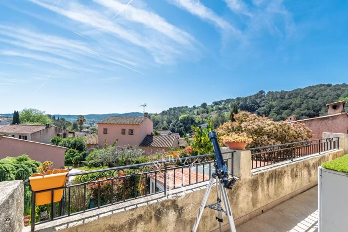 Image No.13-3 Bed House for sale