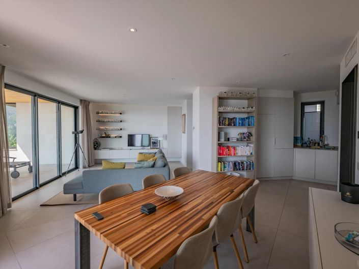 Image No.7-3 Bed Apartment for sale