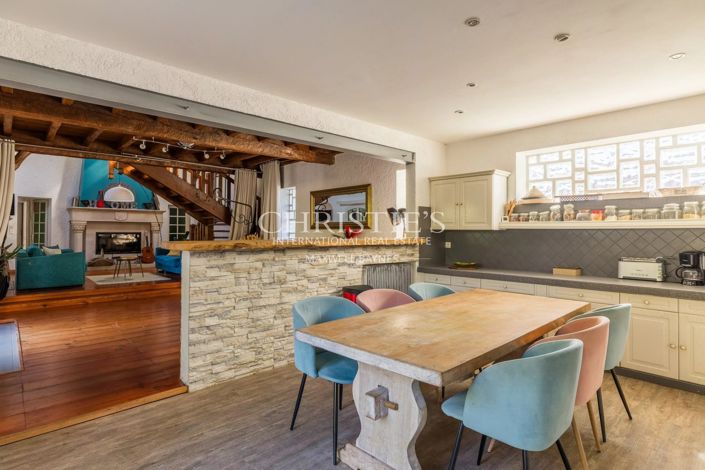 Image No.6-6 Bed House for sale