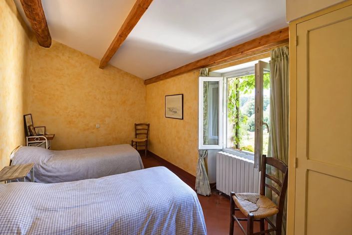 Image No.14-5 Bed House for sale