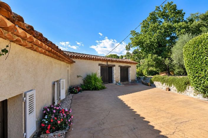 Image No.19-5 Bed House for sale