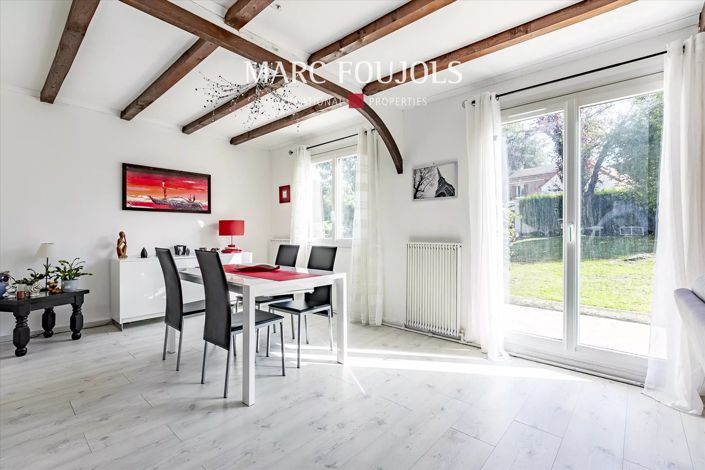Image No.6-6 Bed House for sale