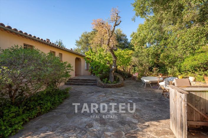 Image No.5-3 Bed House for sale