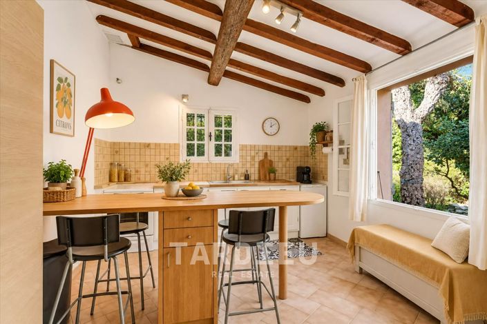 Image No.8-3 Bed House for sale