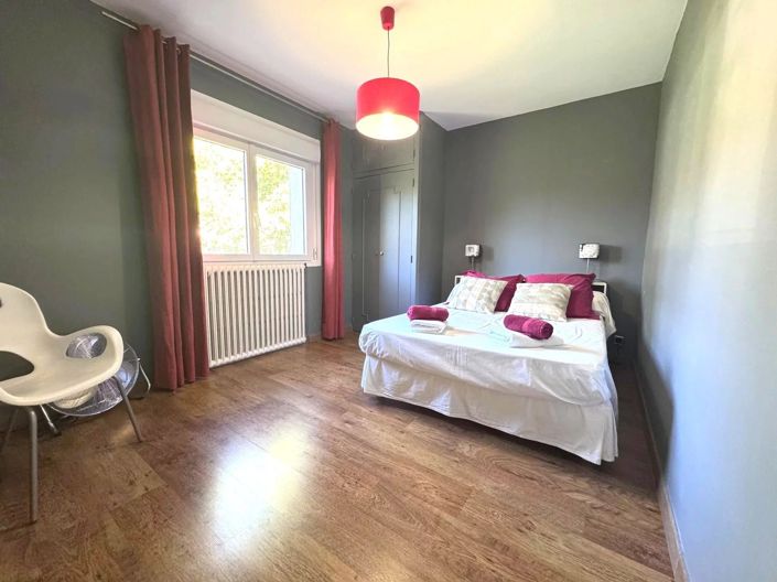 Image No.11-3 Bed Apartment for sale