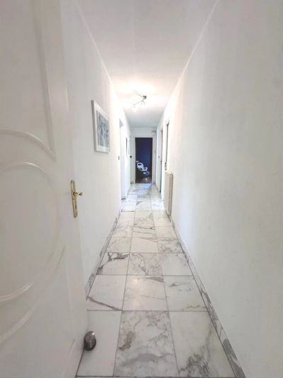 Image No.7-3 Bed Apartment for sale
