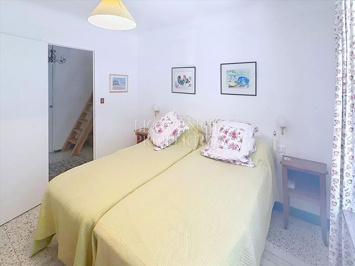 Image No.20-3 Bed House for sale