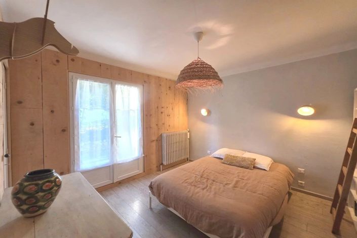 Image No.8-4 Bed House for sale