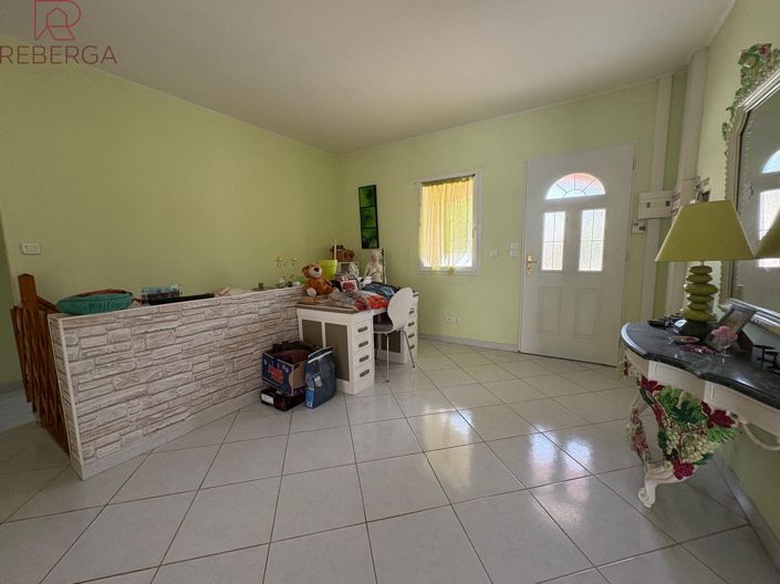 Image No.12-3 Bed House for sale