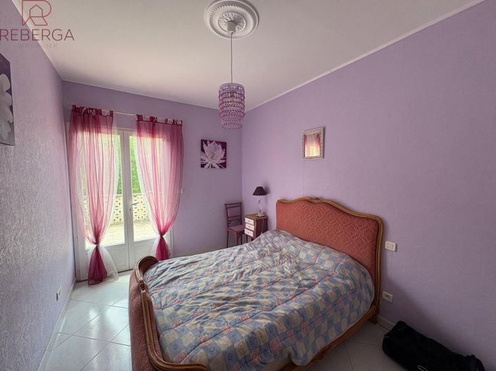 Image No.13-3 Bed House for sale