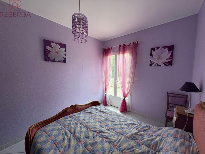 Image No.14-3 Bed House for sale