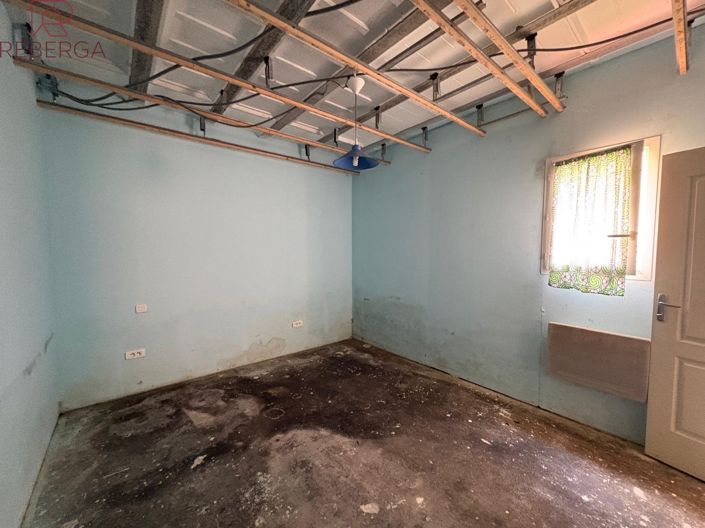 Image No.24-3 Bed House for sale
