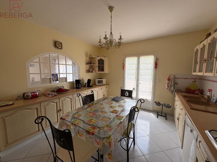 Image No.8-3 Bed House for sale