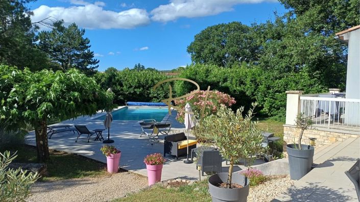 Image No.2-3 Bed House for sale