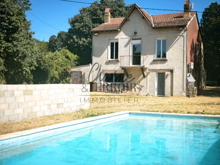 Image No.2-Maison de 4 chambres à vendre à Uzès