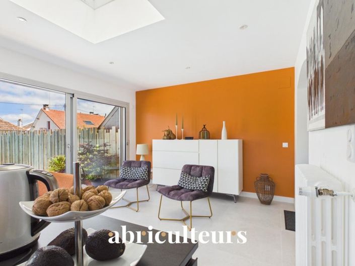 Image No.9-4 Bed House for sale