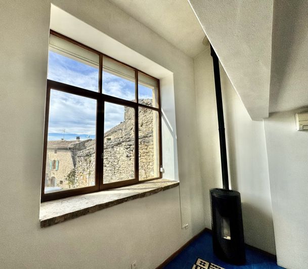 Image No.8-2 Bed House for sale